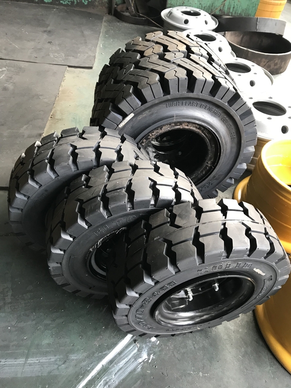 叉车系列-23x9-10and18x7-8